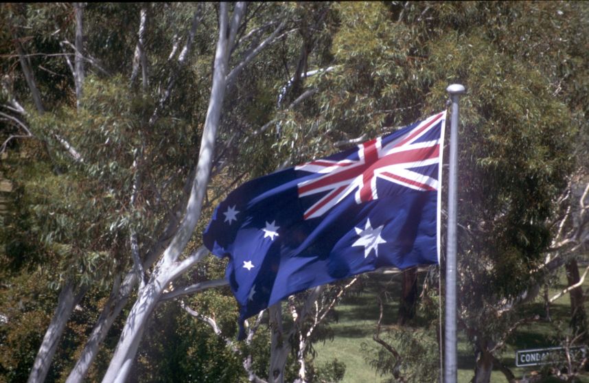m_flag.jpg