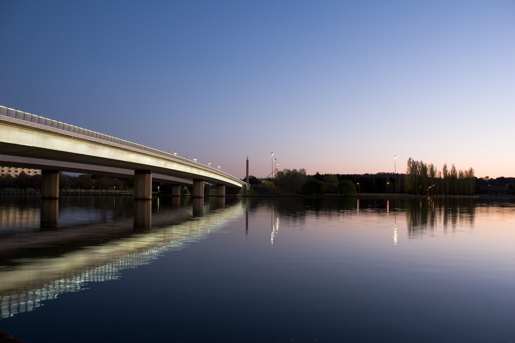 Commonwealth Bridge