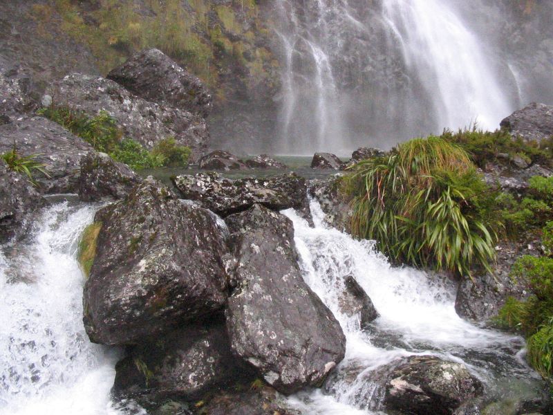 waterfall3.jpg
