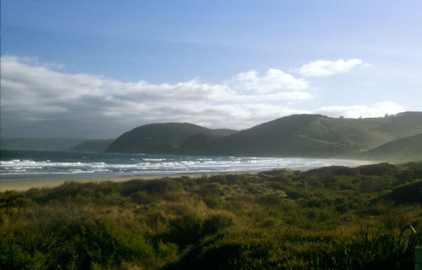 r10_great_ocean_road_beach.jpg